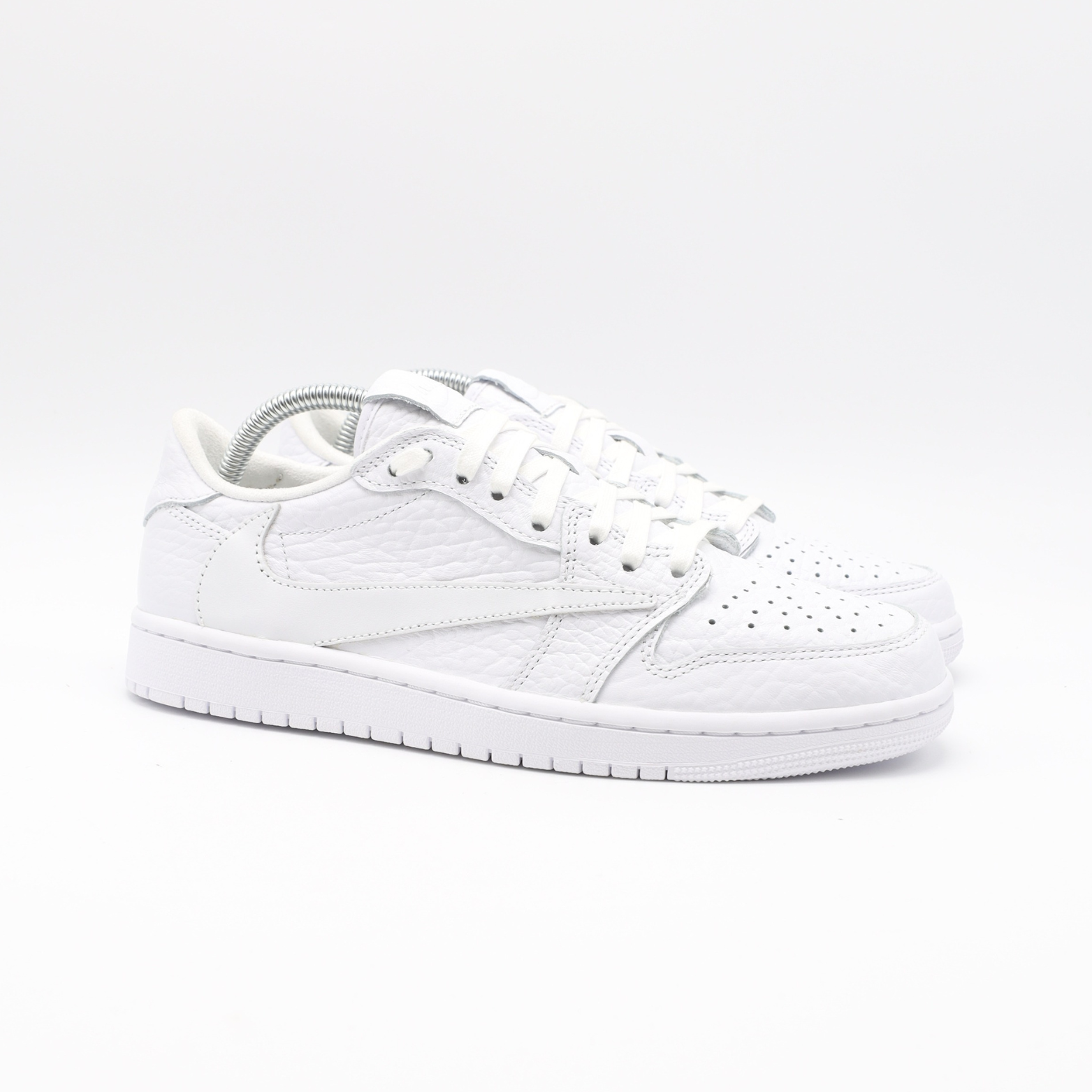 Nike Jordan 1 - Triple White V1 (JUST DROPPED)