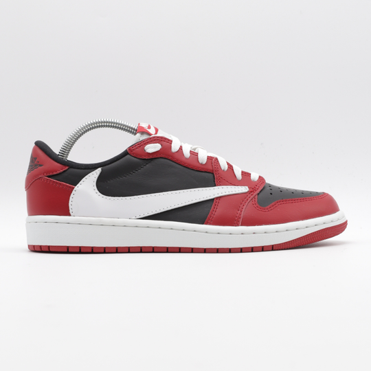 Nike Jordan 1 - Chicago Shadow (JUST DROPPED)