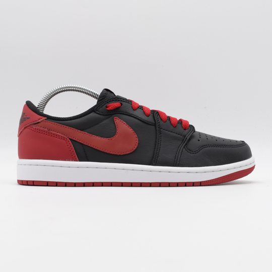 Nike Jordan 1 - Black Toe Crimson