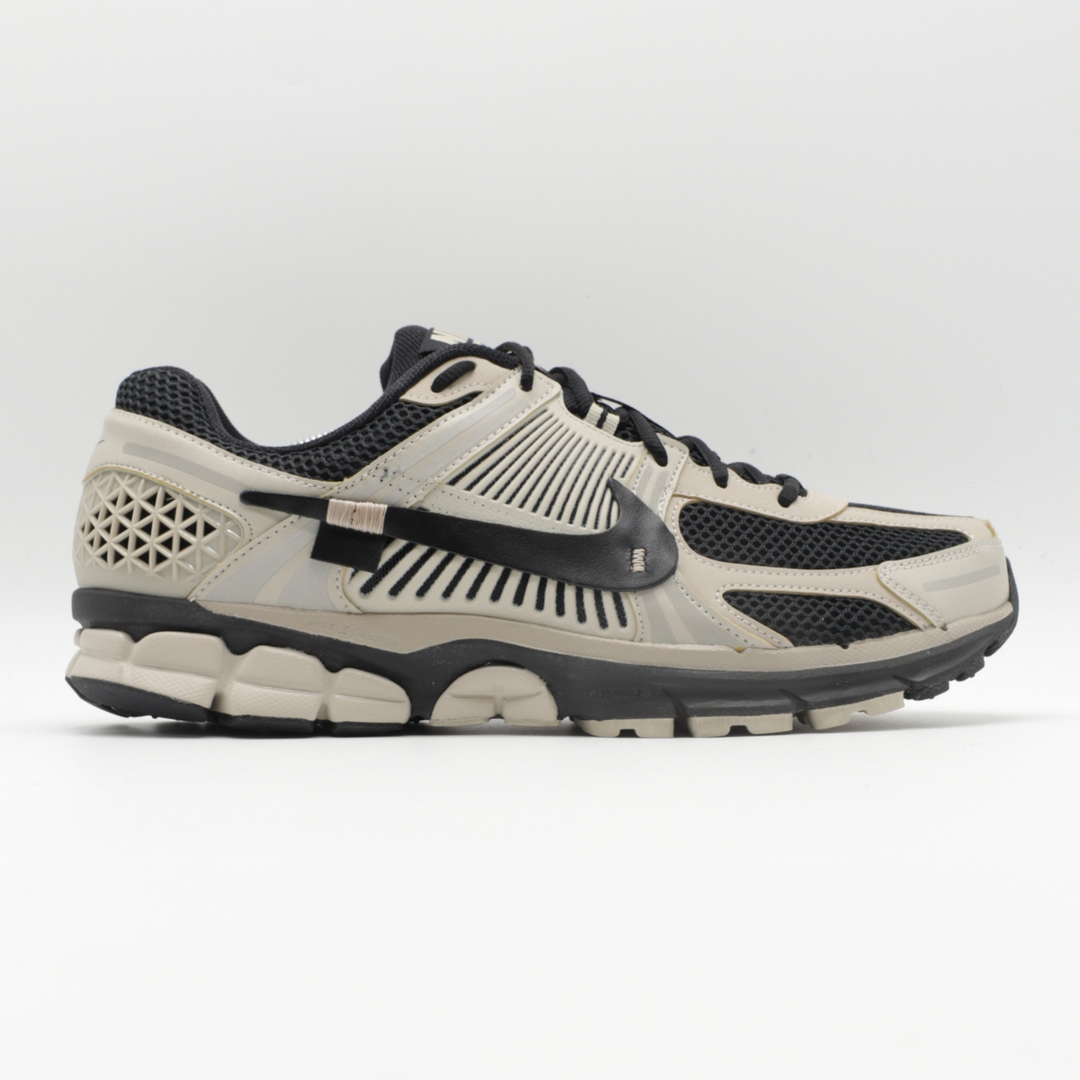 Nike Zoom Vomero - Sandstone