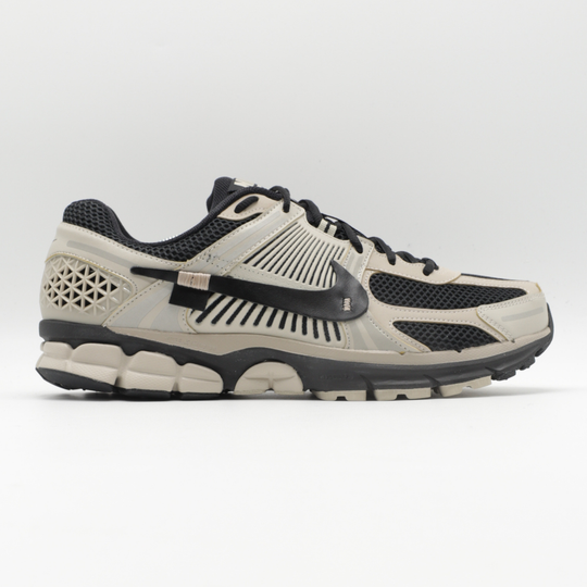 Nike Zoom Vomero - Sandstone