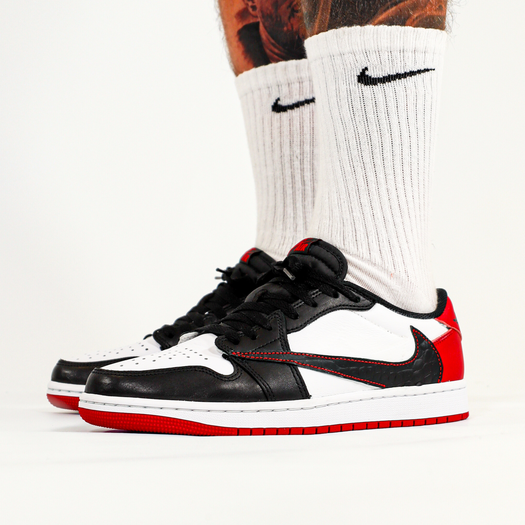 Nike Jordan 1 Black Toe - Reverse