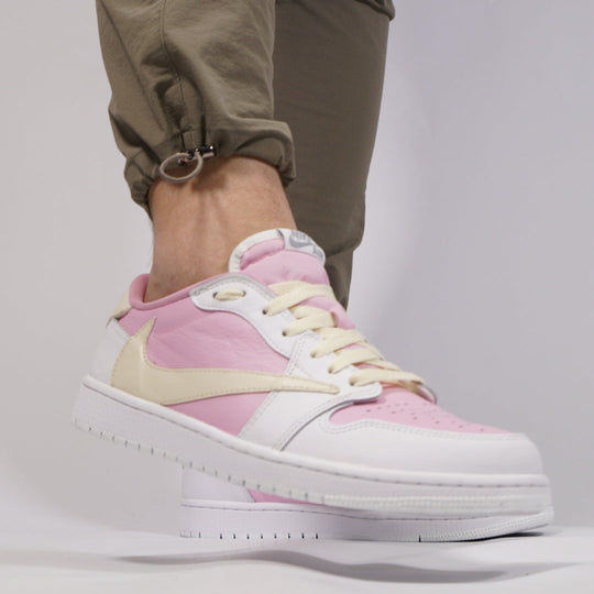 Nike Jordan 1 - Cotton Candy