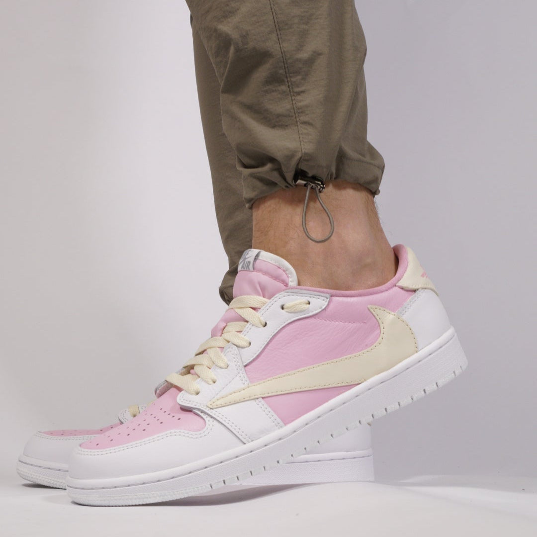 Nike Jordan 1 - Cotton Candy