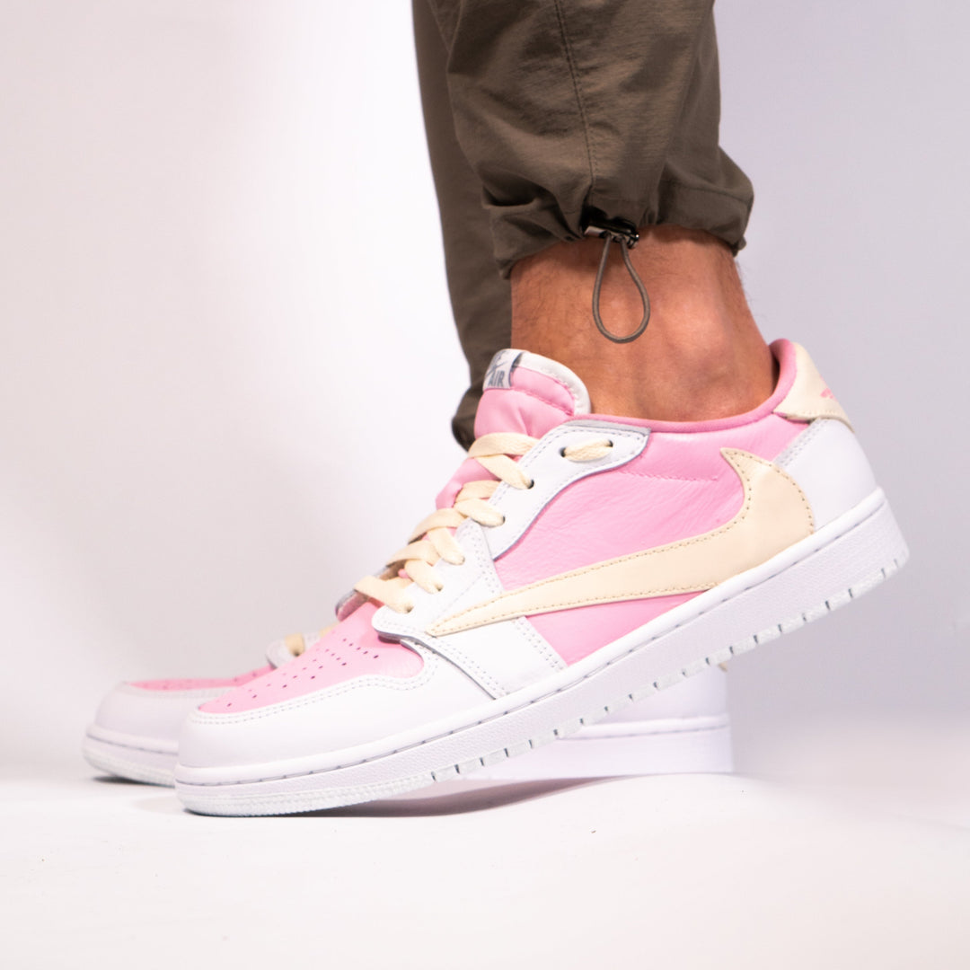 Nike Jordan 1 - Cotton Candy