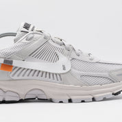 Nike Zoom Vomero - Vast Grey