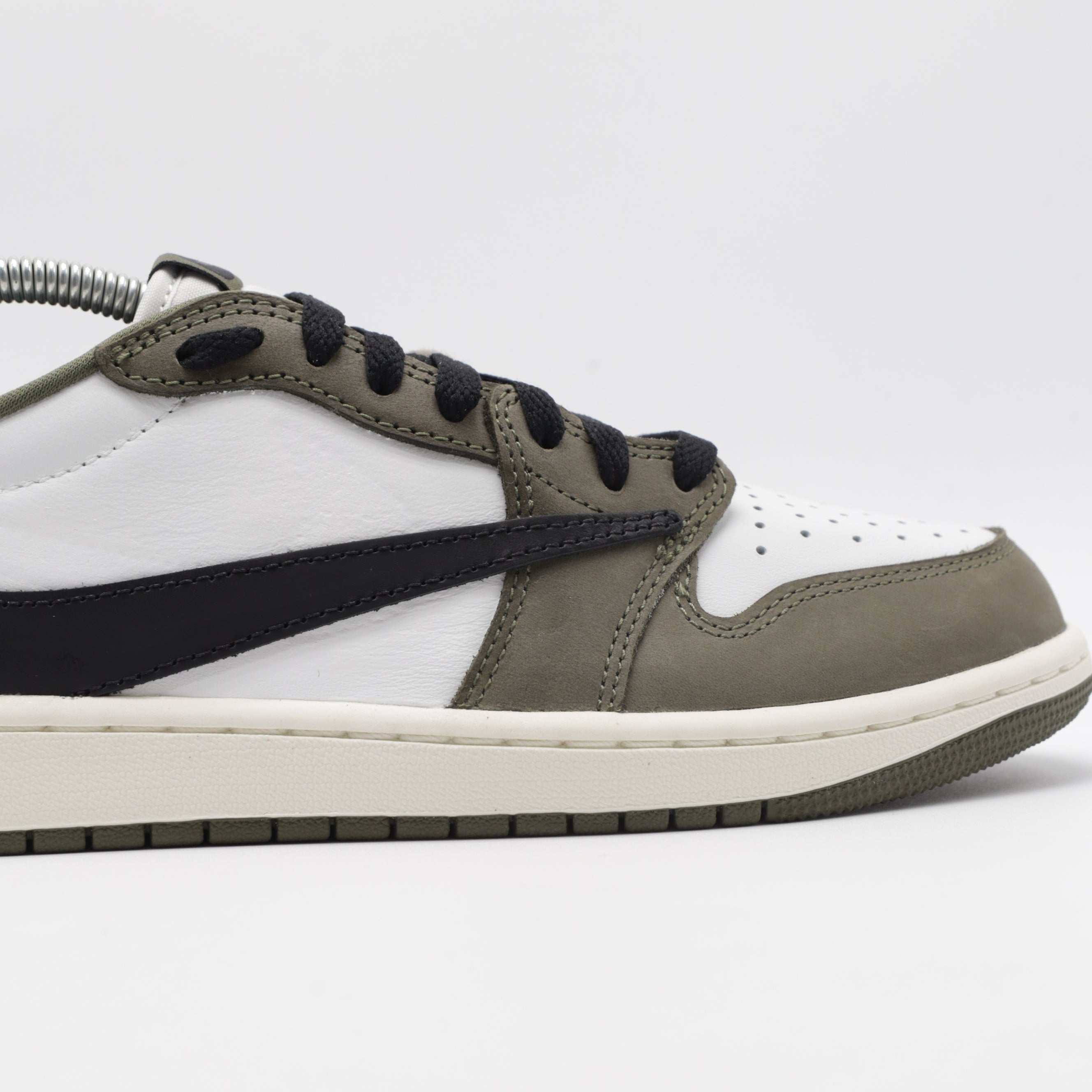 Nike Jordan 1 - Khaki