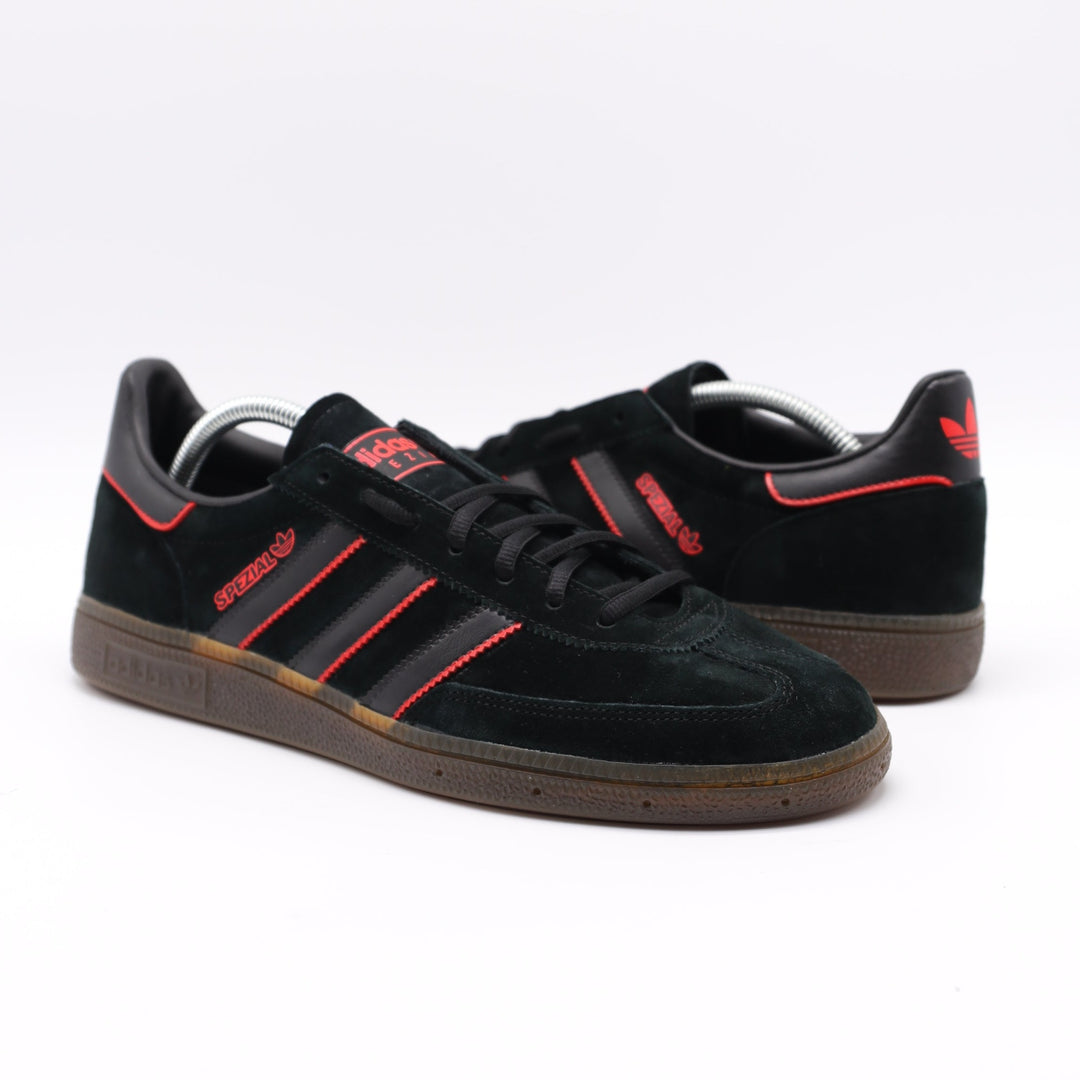 Adidas Spezial - Black & Red