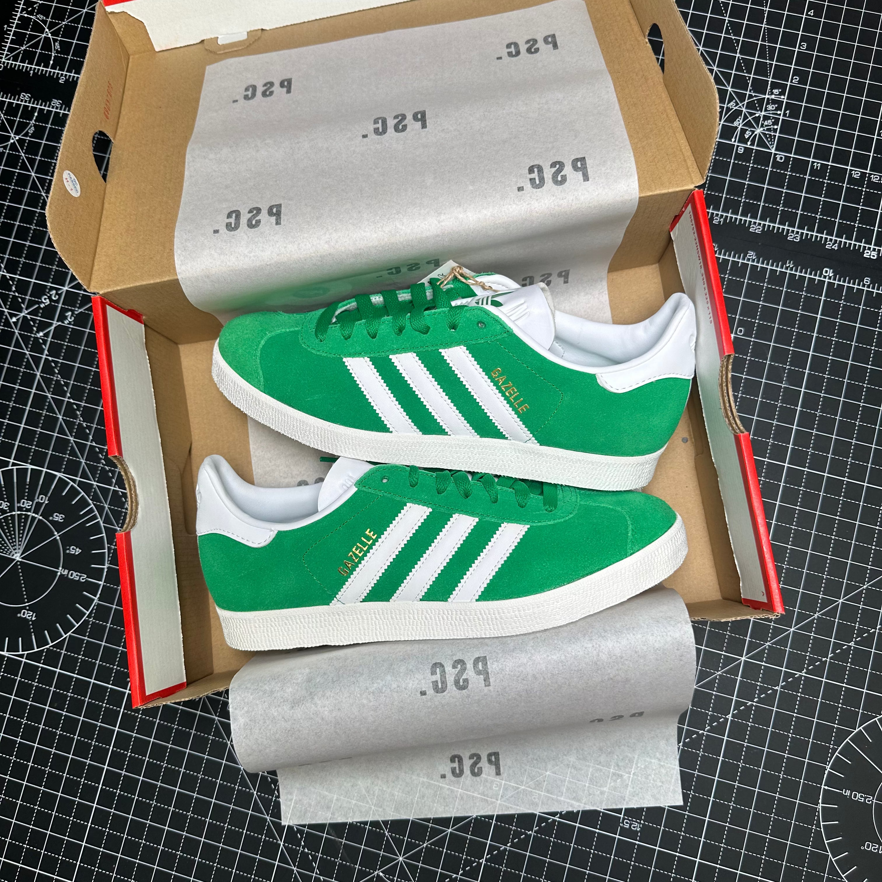 Adidas Gazelle Green - UK 8.5