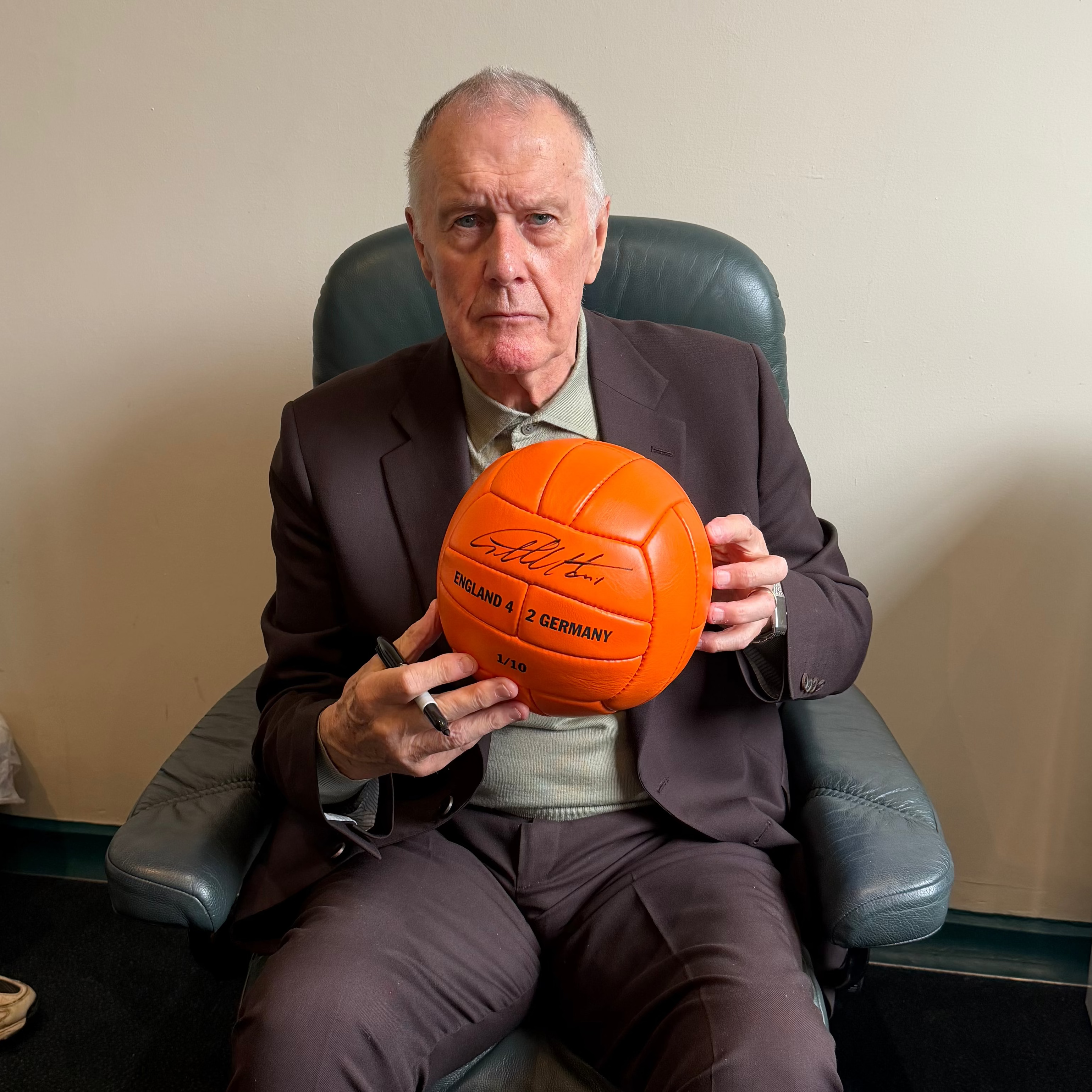 Signed 1966 World Cup Replica Football - Geoff Hurst