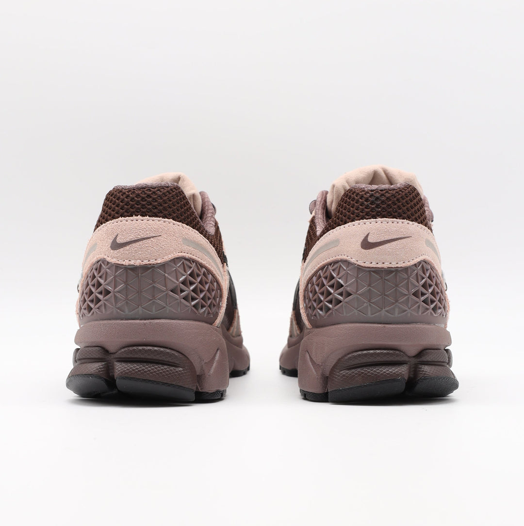 Nike Zoom Vomero - Eclipse V1