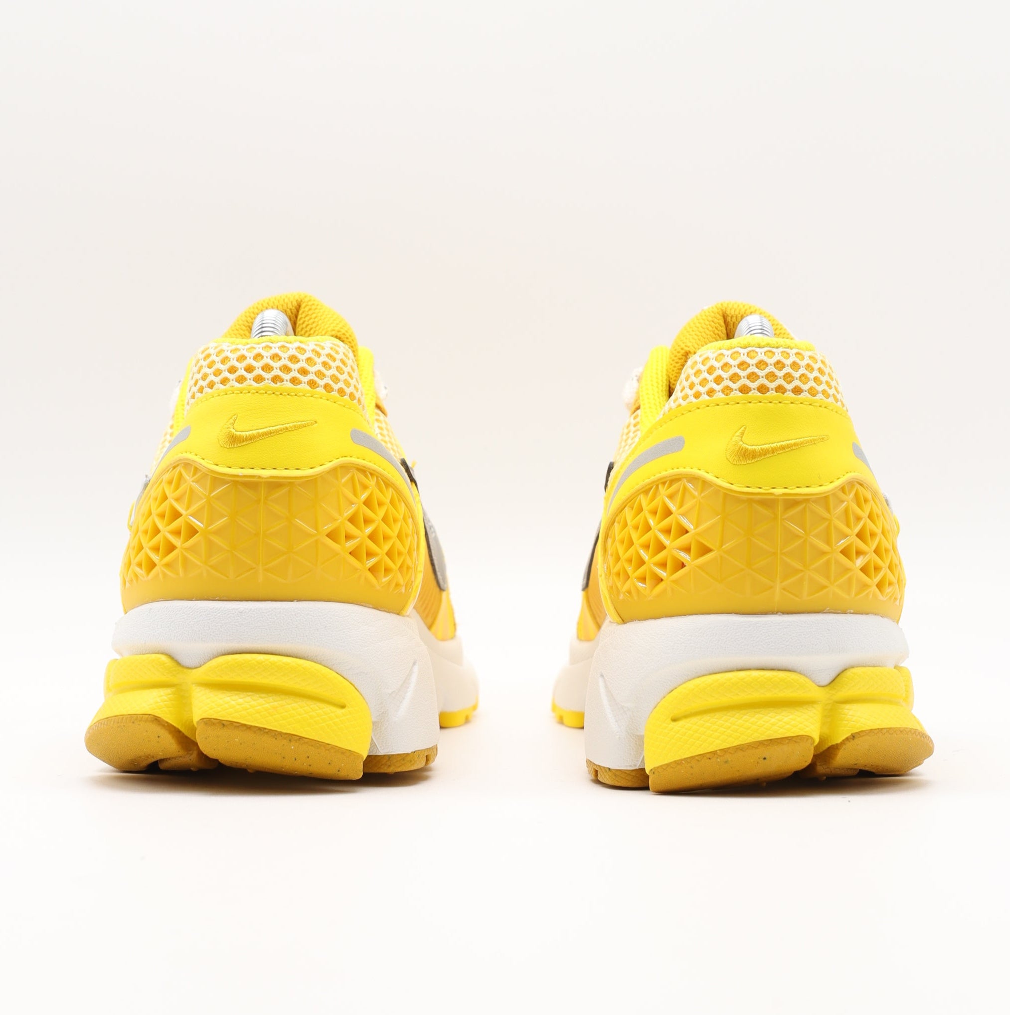 Nike Zoom Vomero - Yellow Ochre