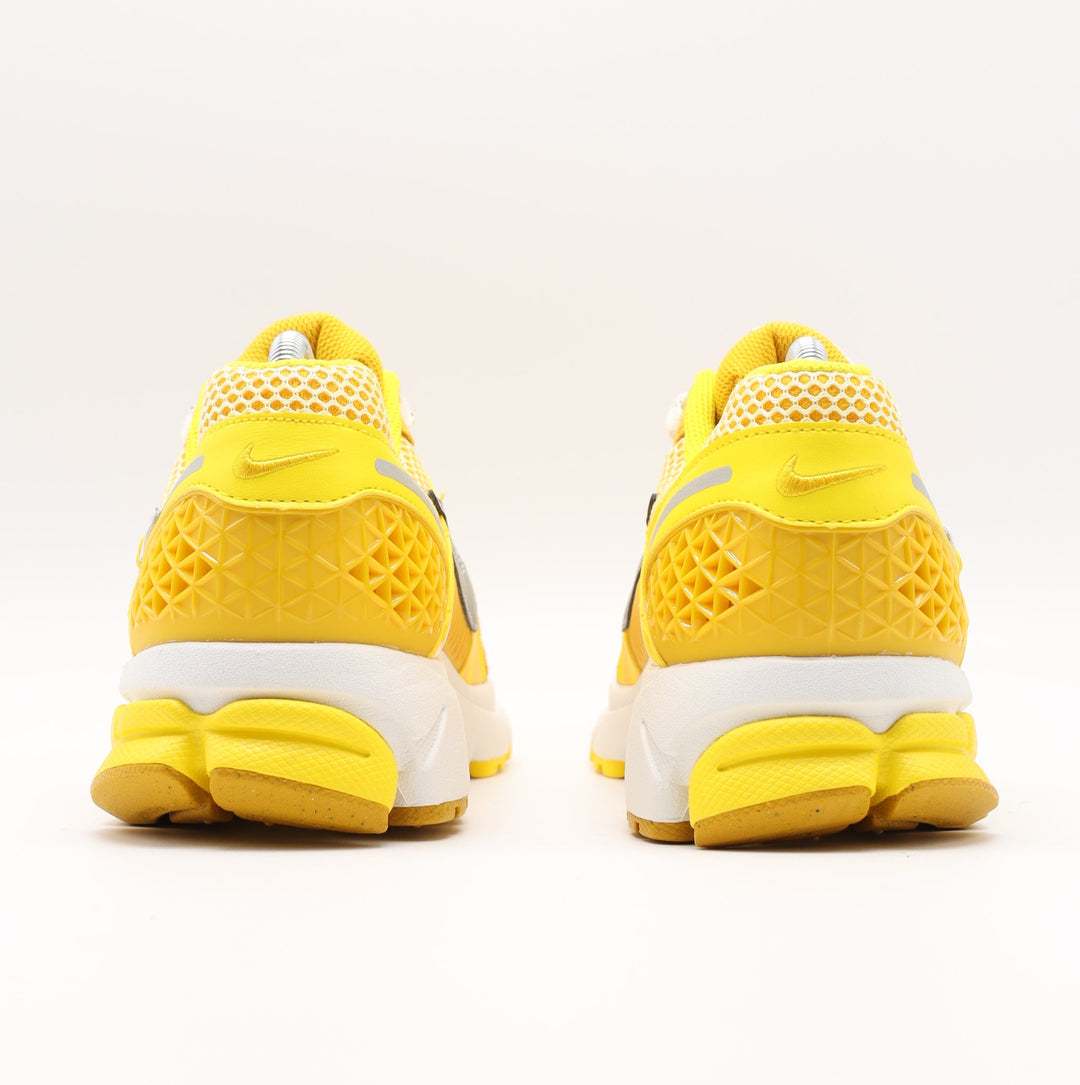 Nike Zoom Vomero - Yellow Ochre