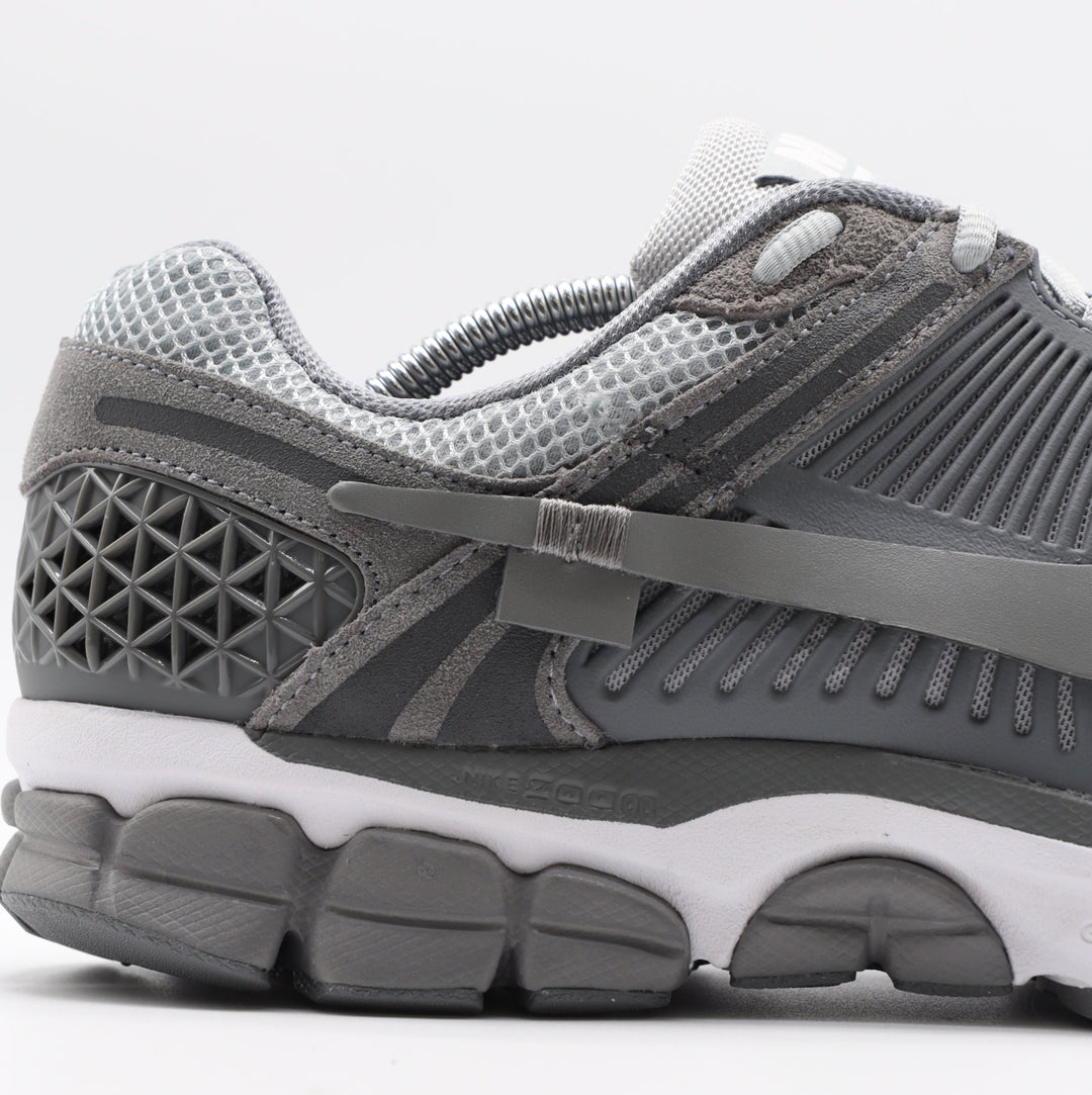 Nike Zoom Vomero - Cool Grey