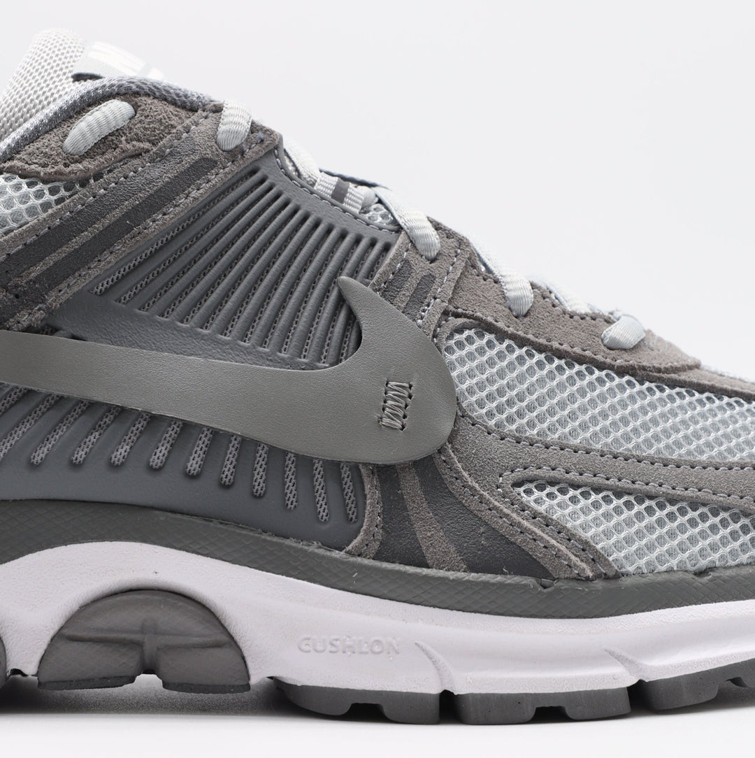 Nike Zoom Vomero - Cool Grey