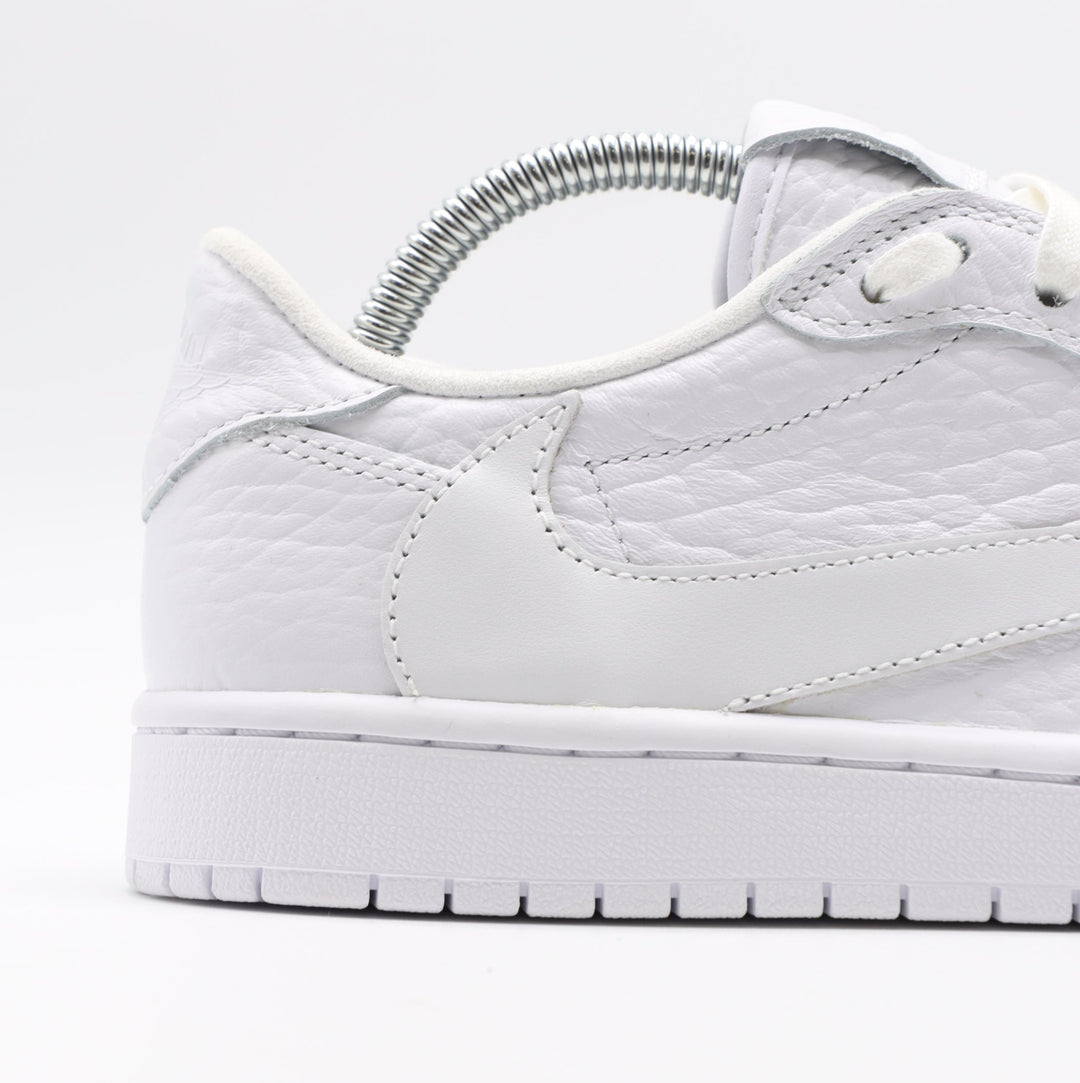 Nike Jordan 1 - Triple White V1 (COMING SOON)