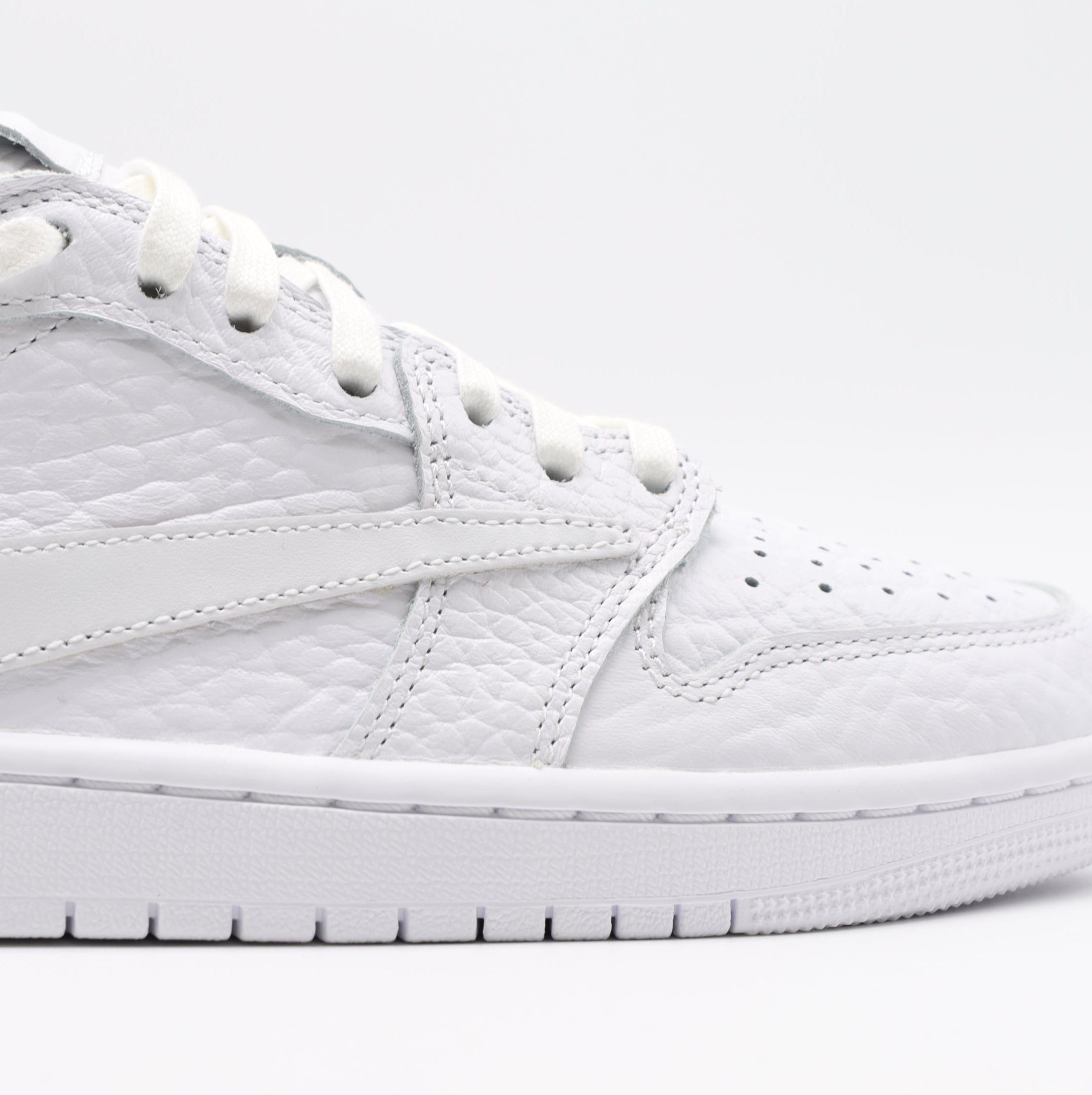 Nike Jordan 1 - Triple White V1 (JUST DROPPED)