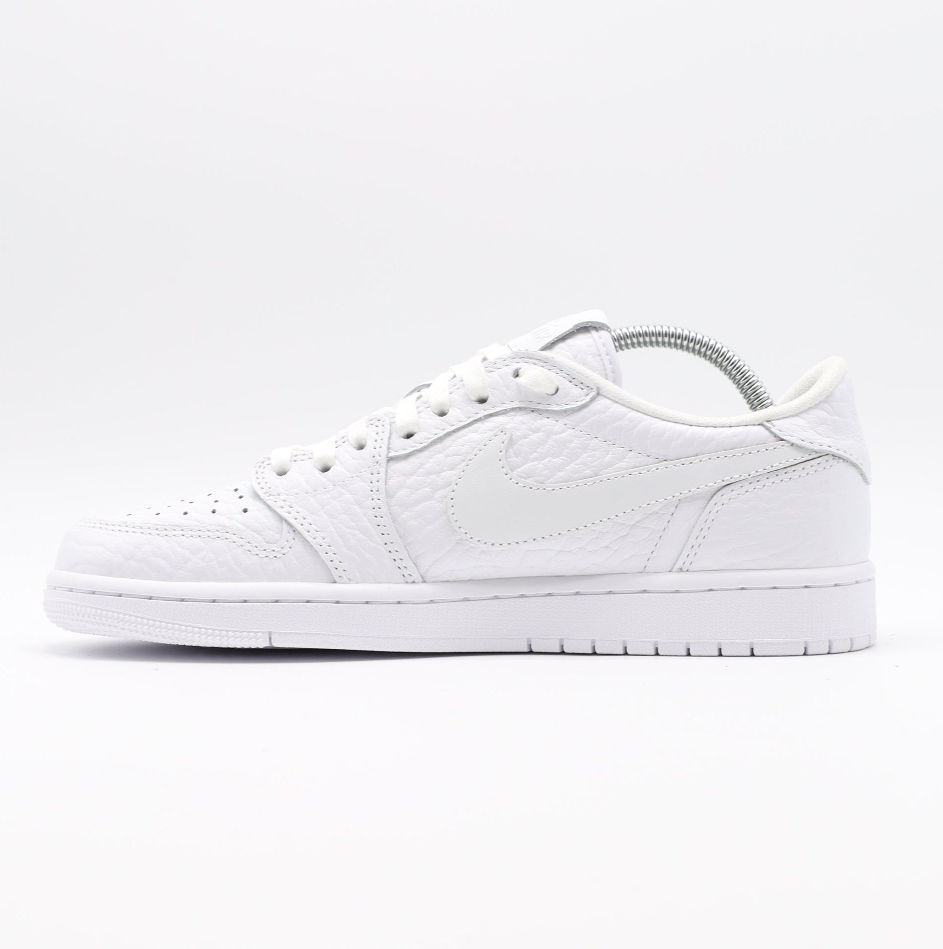 Nike Jordan 1 - Triple White V1 (JUST DROPPED)