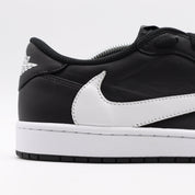 Nike Jordan 1 - Shadow (JUST DROPPED)