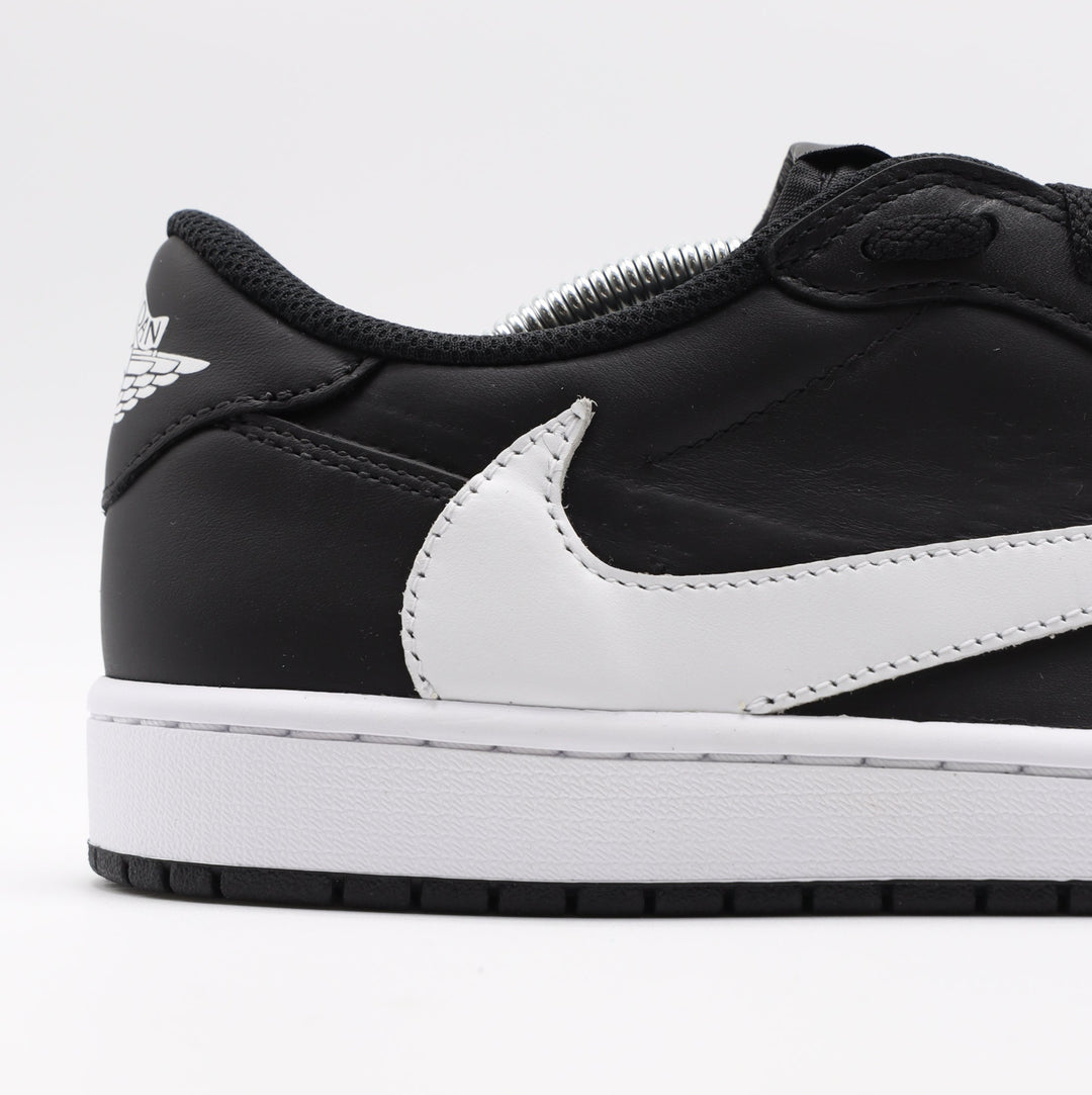 Nike Jordan 1 - Shadow (COMING SOON)