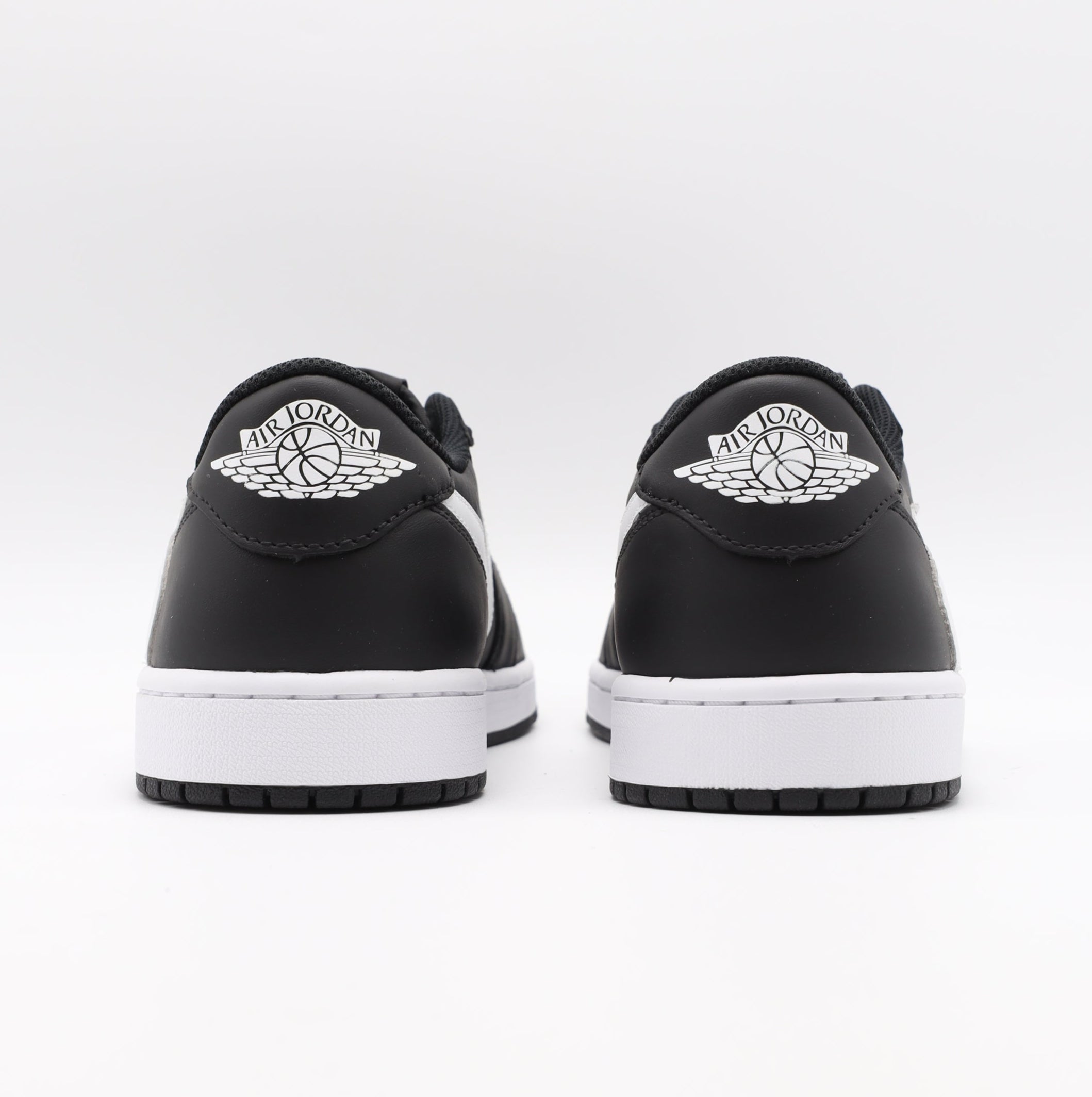 Nike Jordan 1 - Shadow (JUST DROPPED)