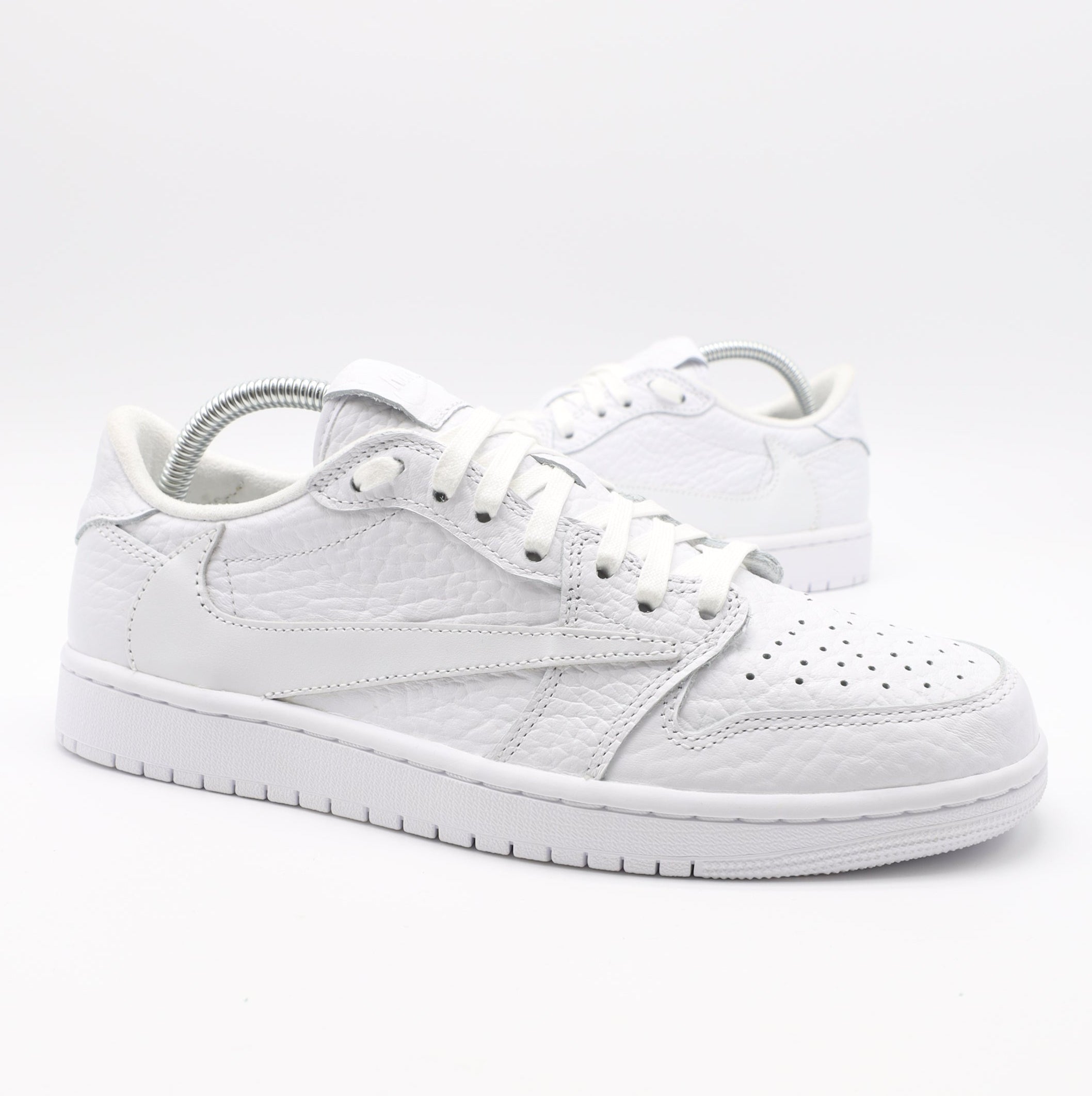 Nike Jordan 1 - Triple White V1 (JUST DROPPED)