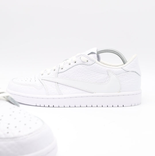 Nike Jordan 1 - Triple White V1 (COMING SOON)