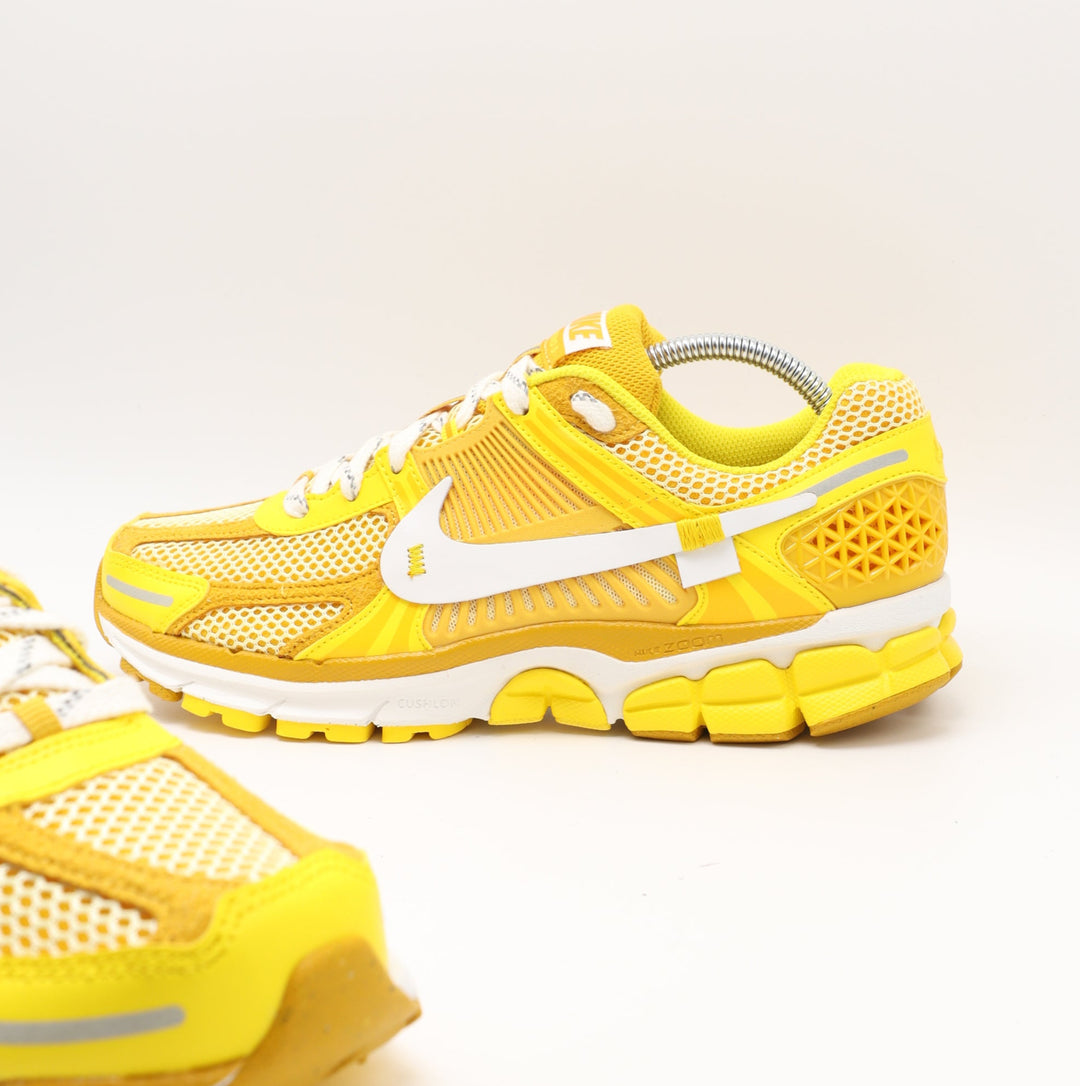 Nike Zoom Vomero - Yellow Ochre