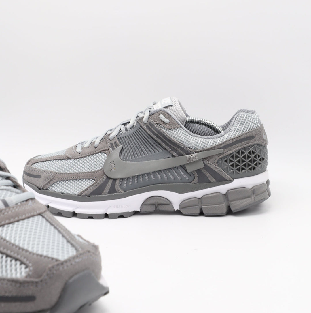 Nike Zoom Vomero - Cool Grey