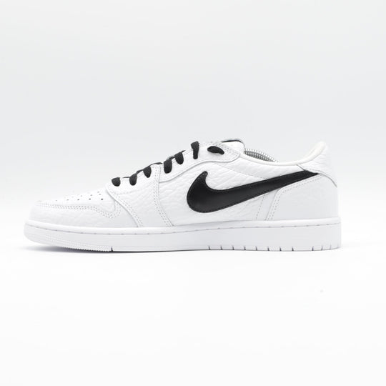 Nike Jordan 1 - Black TS