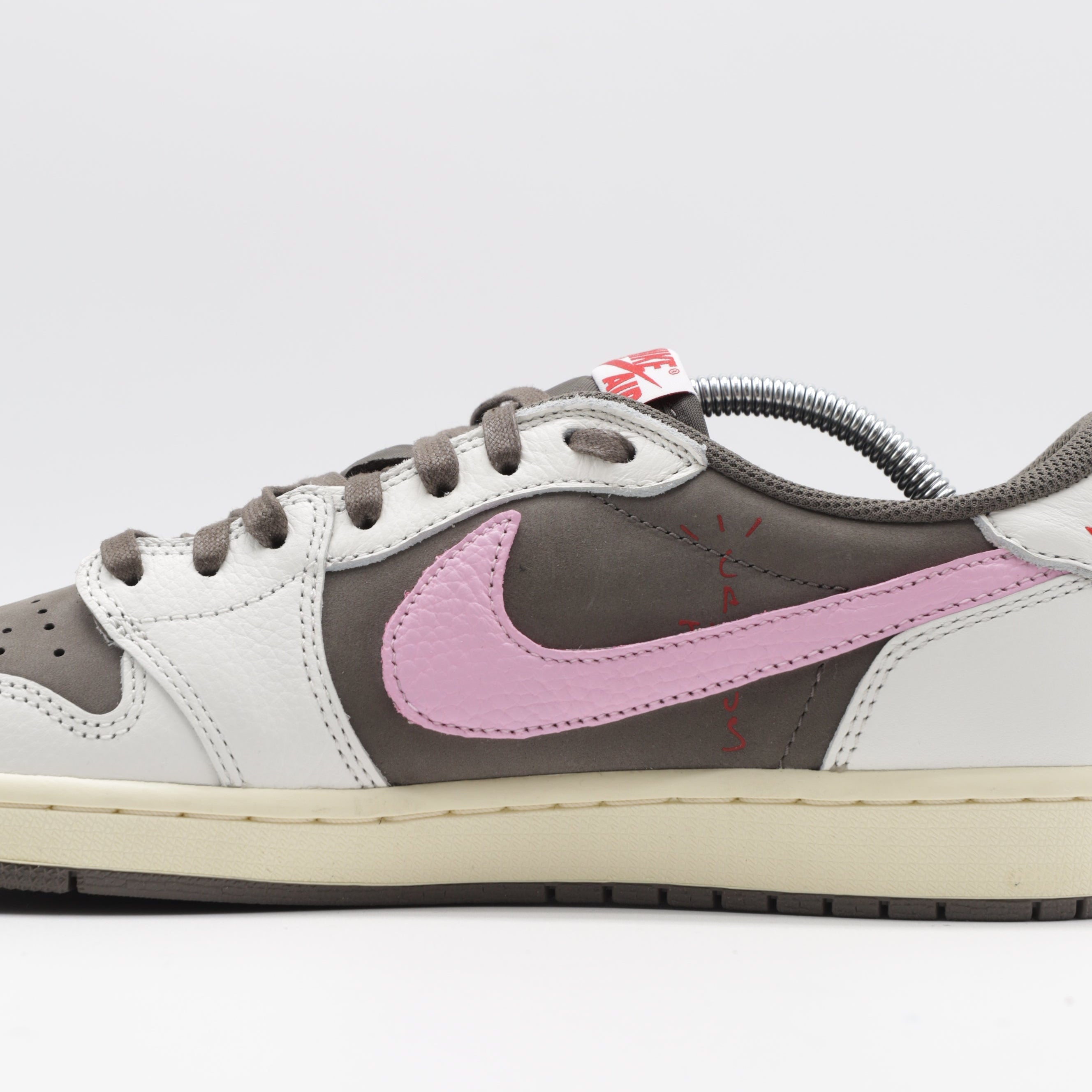 Nike Jordan 1 Retro Low OG x Travis Scott'Reverse Mocha' - Pink Touch
