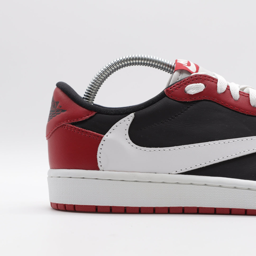 Nike Jordan 1 - Chicago Shadow (JUST DROPPED)