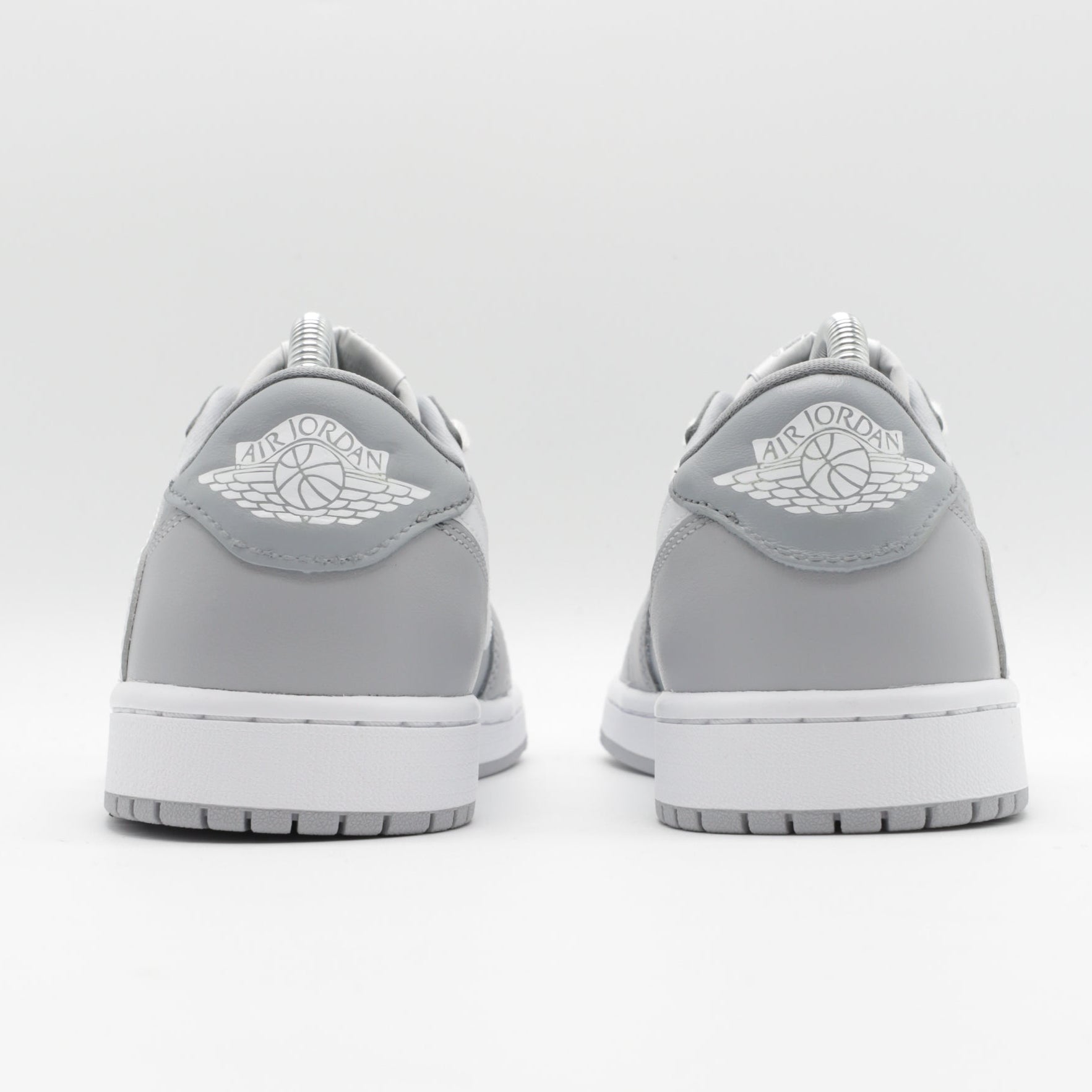 Nike Jordan 1 - Concrete