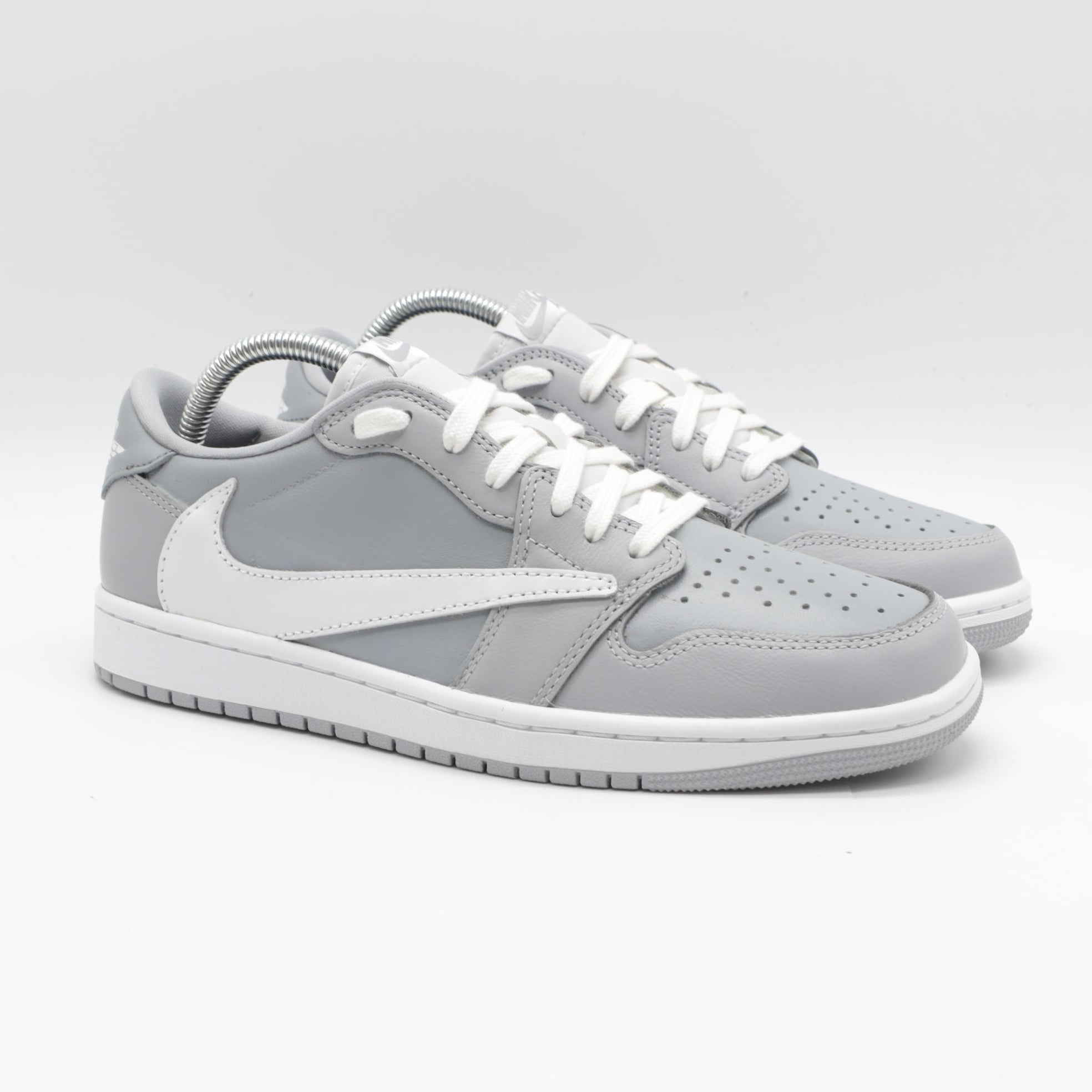 Nike Jordan 1 - Concrete