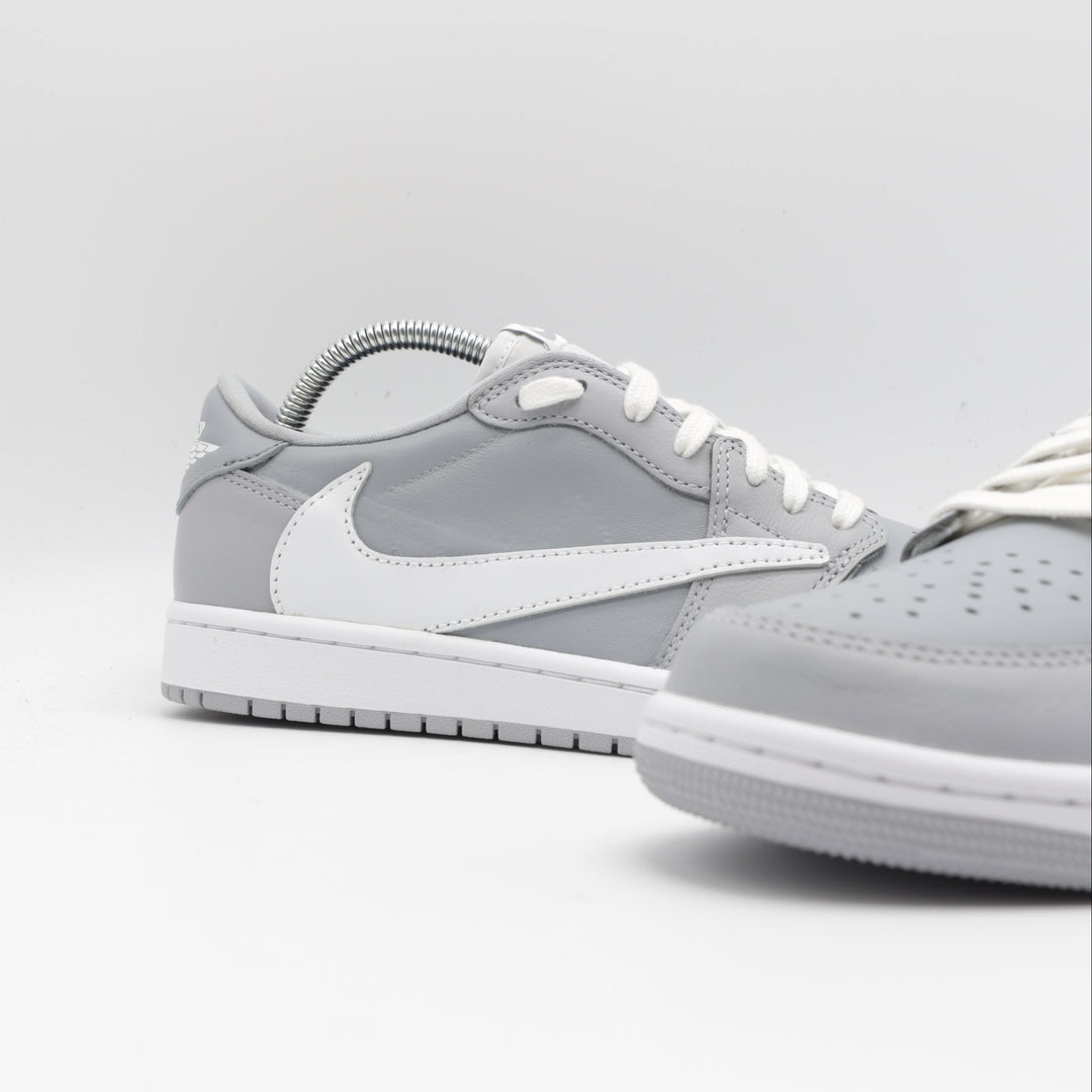Nike Jordan 1 - Concrete