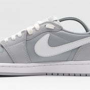 Nike Jordan 1 - Concrete