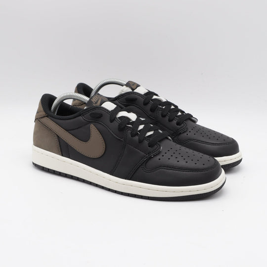 Nike Jordan 1 - Mocha Drift