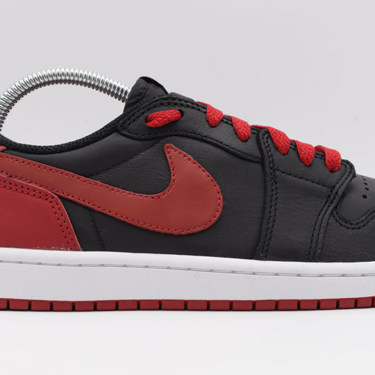 Nike Jordan 1 - Black Toe Crimson