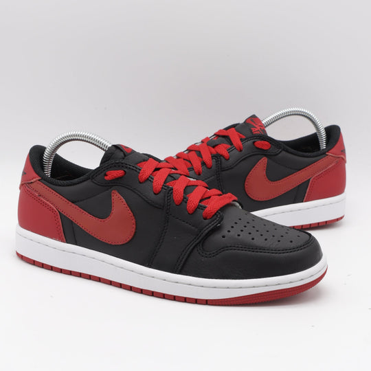 Nike Jordan 1 - Black Toe Crimson