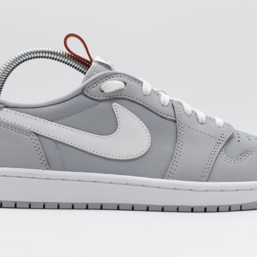Nike Jordan 1 - Grey Ember