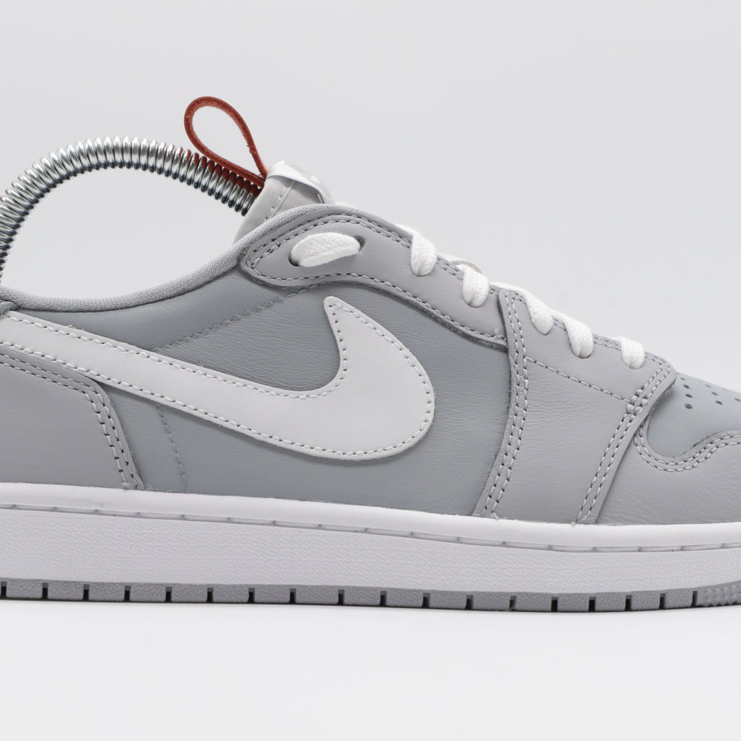Nike Jordan 1 - Grey Ember