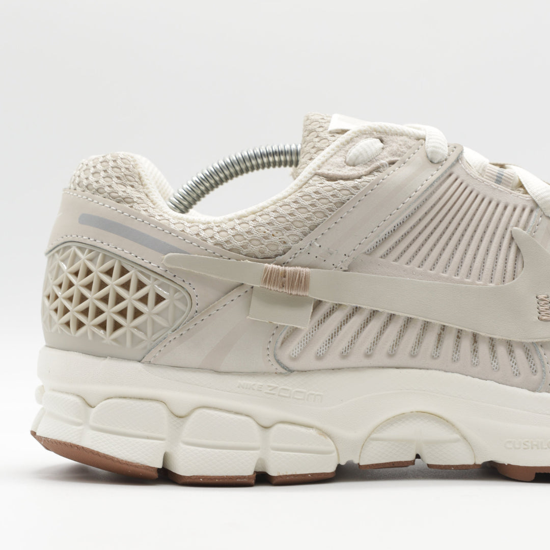 Nike Zoom Vomero - Sand
