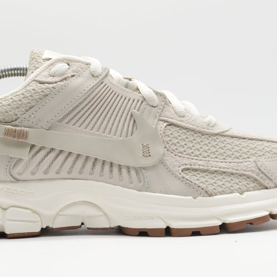 Nike Zoom Vomero - Sand