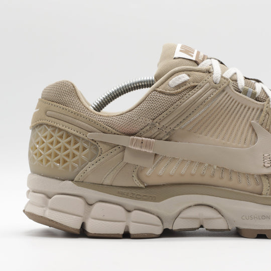 Nike Zoom Vomero - Khaki Sesame V2