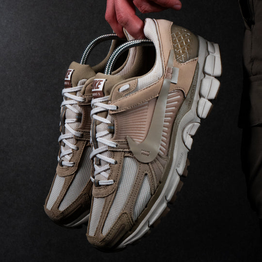 Nike Zoom Vomero - Khaki Sesame