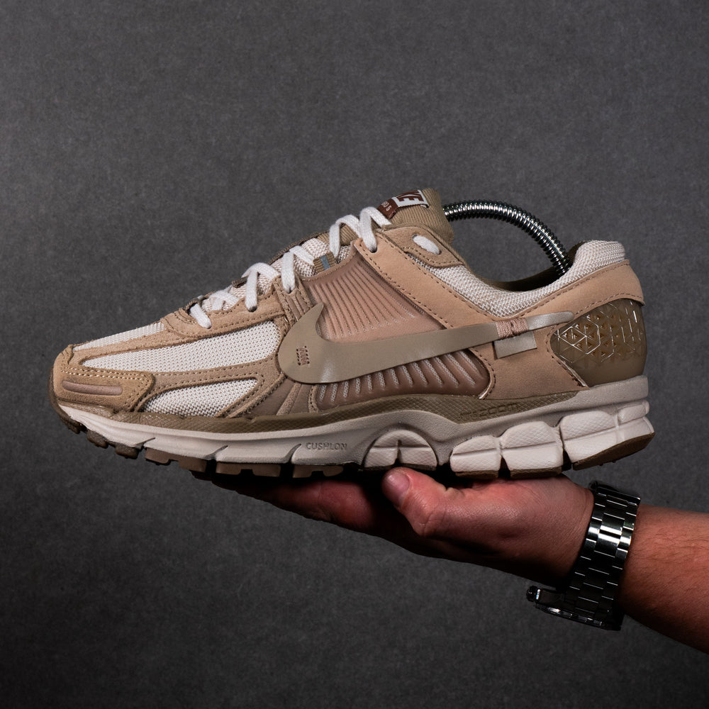 Nike Zoom Vomero - Khaki Sesame