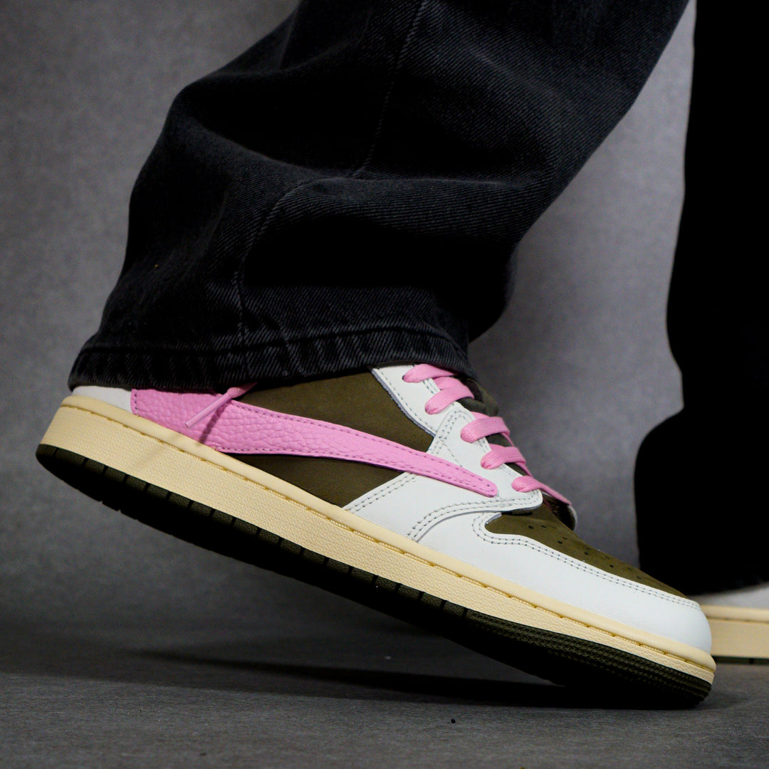 Nike Jordan 1 Retro Low OG x Travis Scott Medium Olive - Pink Touch